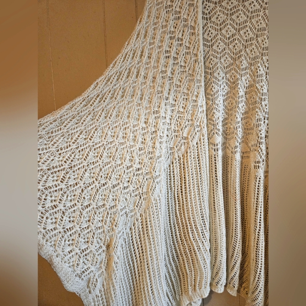 Torrid Crochet Ruana - Size O/S - NWOT - Picture 3 of 5